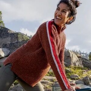 New! Krimson Klover Snowcat 1/4 Zip Sweater Sz M